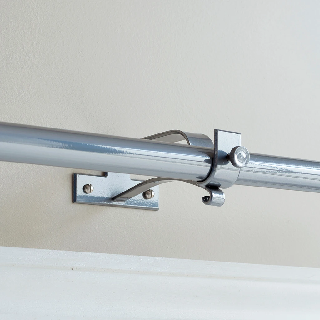 25mm Chapel Extended Centre Bracket In Mercury 4 25mm Chapel Extended Centre Bracket In Mercury - Image 2