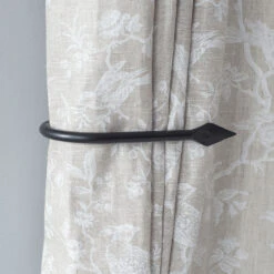 Large Spear Holdback In Matt Black -Home Decor Shop 637dmb 12