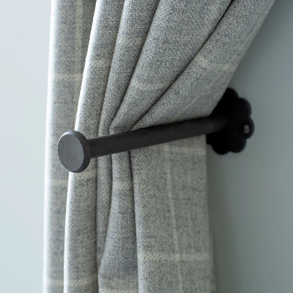 Draper's Button Holdback In Beeswax 4 Draper's Button Holdback In Beeswax - Image 2